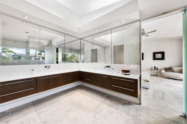 6944 Sunrise Ter, Coral Gables, FL 33133
