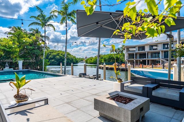 6944 Sunrise Ter, Coral Gables, FL 33133