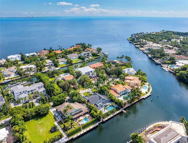 6944 Sunrise Ter, Coral Gables, FL 33133