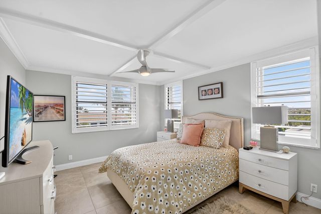 2860 S Ocean Boulevard 514, Palm Beach, FL 33480