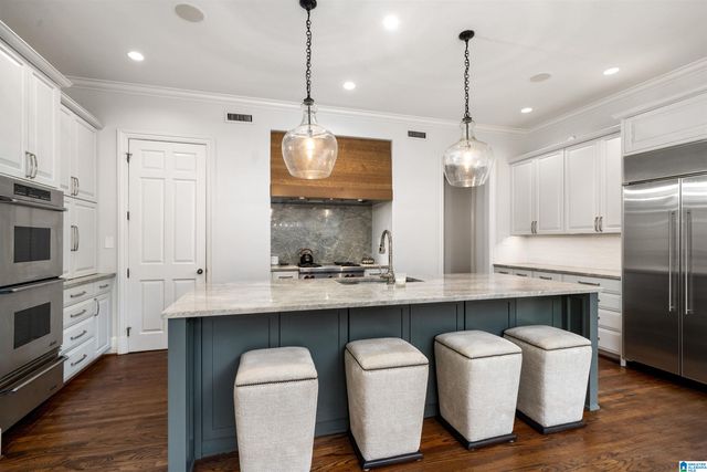 3020 WOODLEIGH ROAD, Mountain Brook, AL 35223