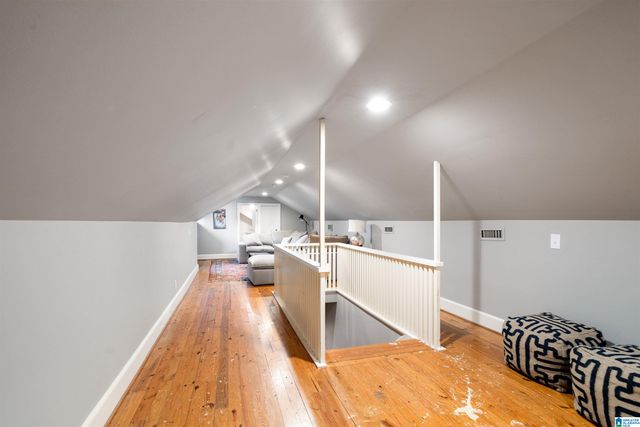 3020 WOODLEIGH ROAD, Mountain Brook, AL 35223