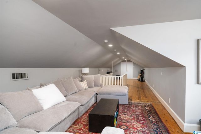 3020 WOODLEIGH ROAD, Mountain Brook, AL 35223