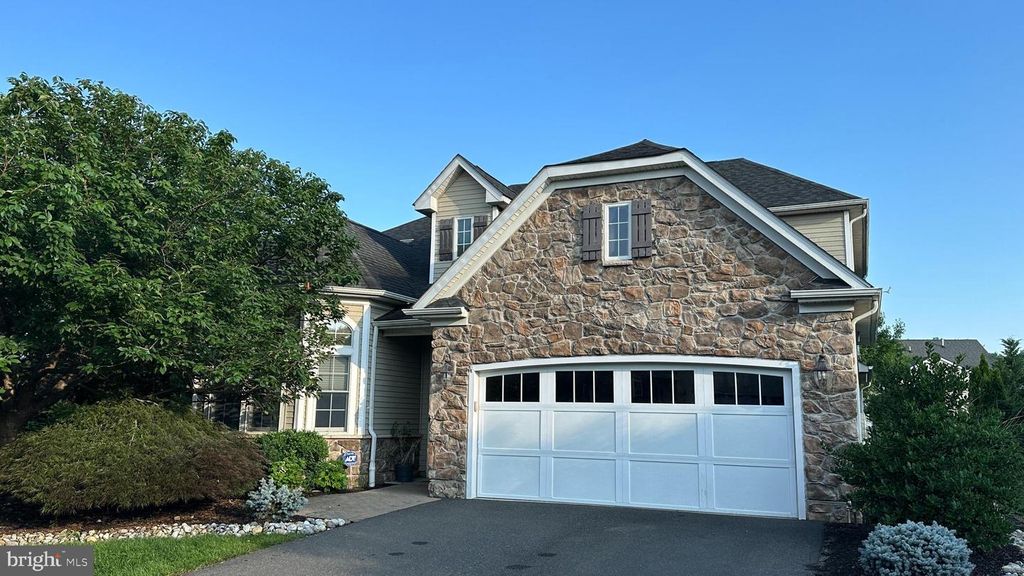 6 TUSCANY, Princeton Junction, NJ 08550