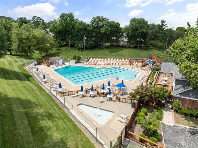 1436 Bluebird Terrace, Brentwood, MO 63144