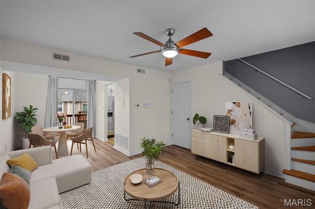 1436 Bluebird Terrace, Brentwood, MO 63144