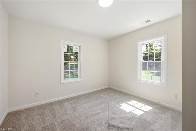 910 Dixie Street, Lexington, NC 27292