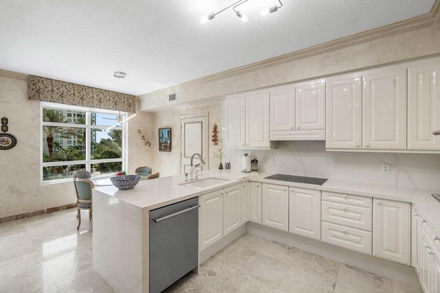 3720 S Ocean Boulevard 406, Highland Beach, FL 33487