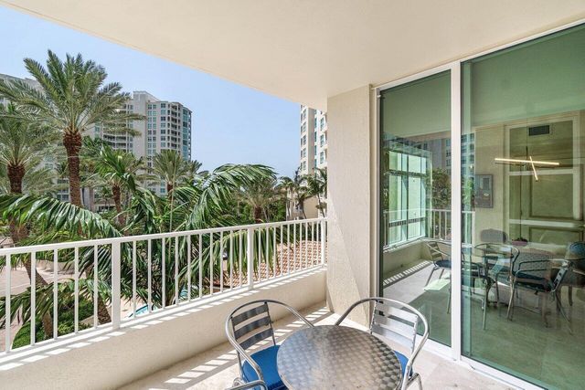 3720 S Ocean Boulevard 406, Highland Beach, FL 33487