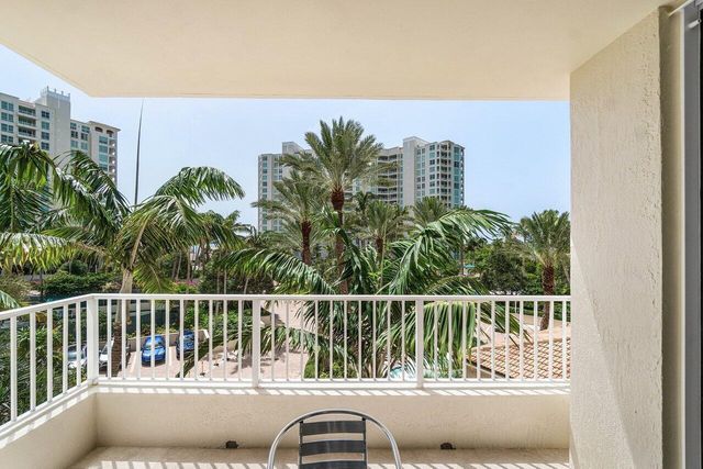 3720 S Ocean Boulevard 406, Highland Beach, FL 33487