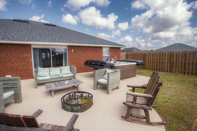 2233 Lewis Street, Crestview, FL 32536