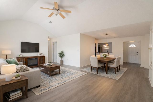 2233 Lewis Street, Crestview, FL 32536