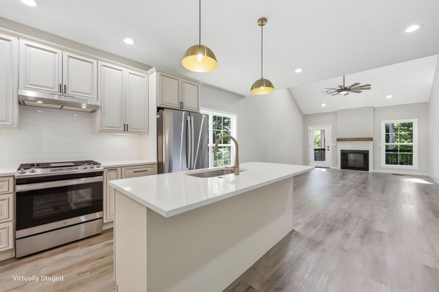 232 Sugartree Lane, Versailles, KY 40383