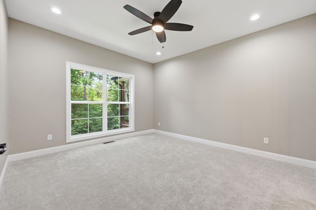 232 Sugartree Lane, Versailles, KY 40383