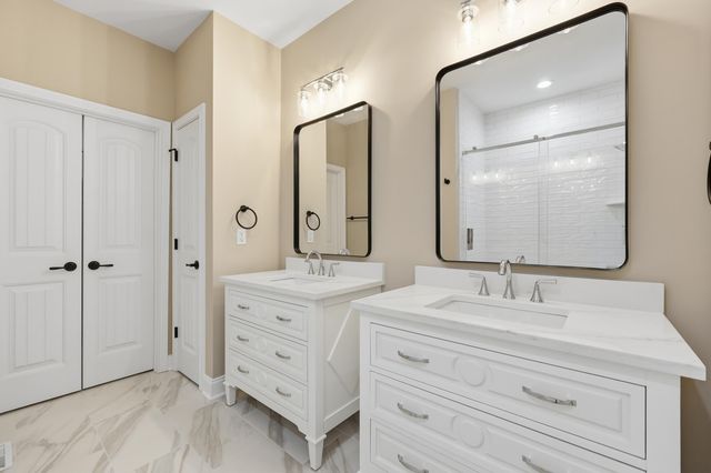232 Sugartree Lane, Versailles, KY 40383