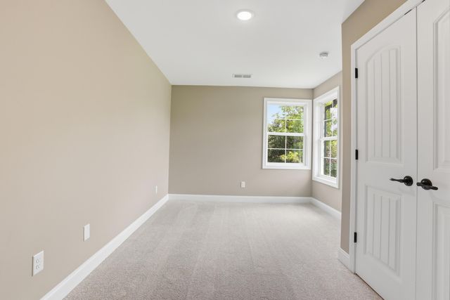 232 Sugartree Lane, Versailles, KY 40383