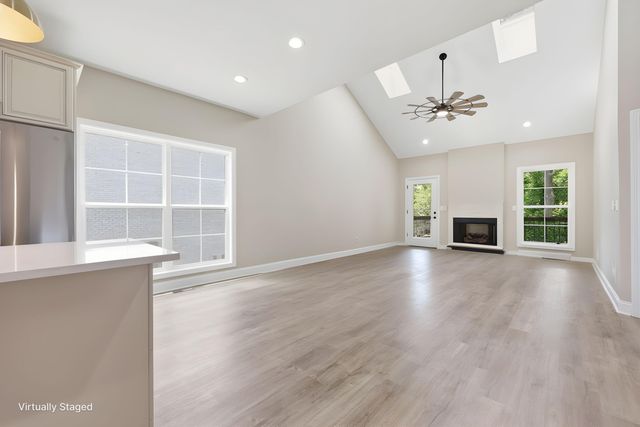 232 Sugartree Lane, Versailles, KY 40383
