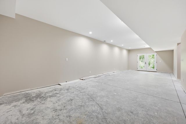 232 Sugartree Lane, Versailles, KY 40383