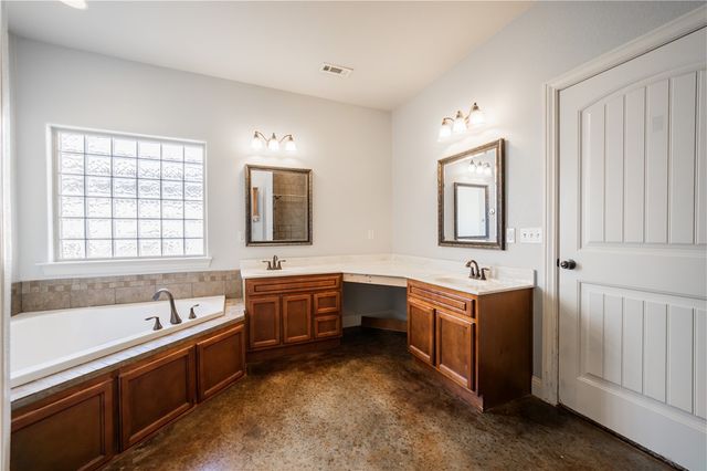 3266 W Ika Lane, Fayetteville, AR 72704