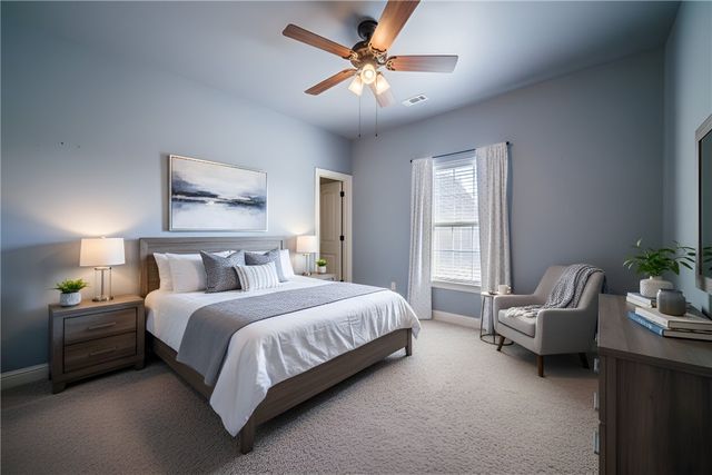 3266 W Ika Lane, Fayetteville, AR 72704