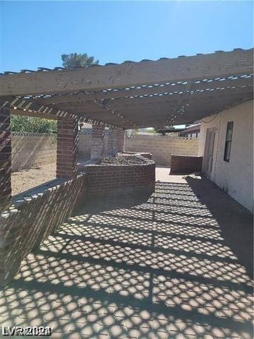 1617 Joshua Tree Court, Las Vegas, NV 89108
