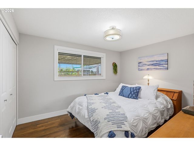 1273 QUINN Rd, Woodburn, OR 97071