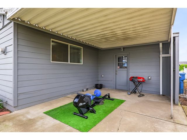 1273 QUINN Rd, Woodburn, OR 97071