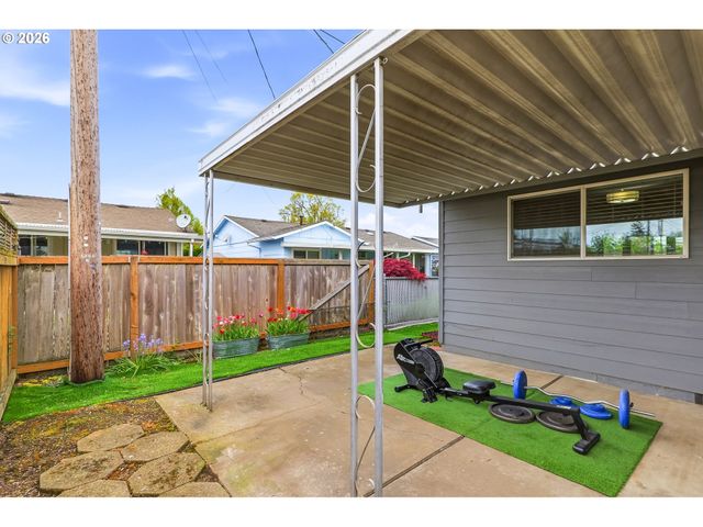 1273 QUINN Rd, Woodburn, OR 97071