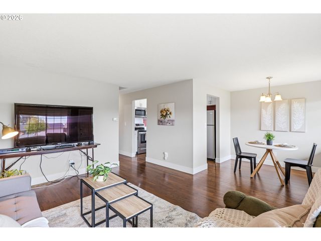 1273 QUINN Rd, Woodburn, OR 97071