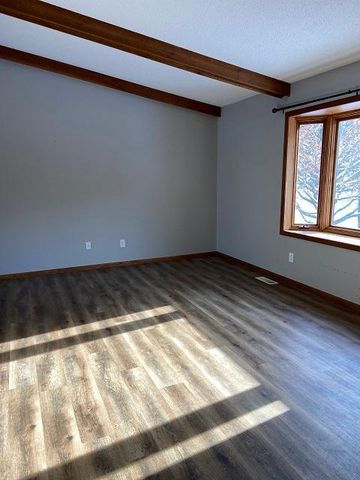 10750 62nd Street N, Stillwater, MN 55082