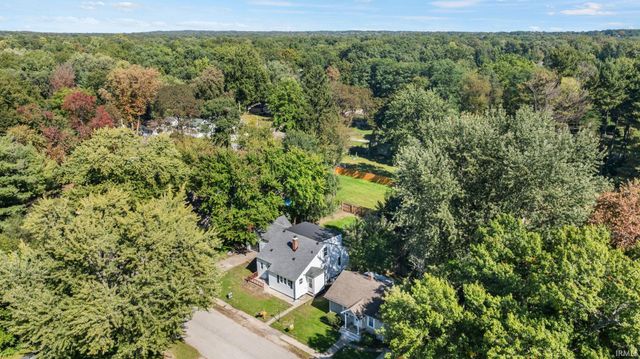 118 Myrtle Street, South Bend, IN 46637