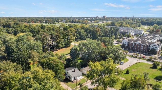 118 Myrtle Street, South Bend, IN 46637