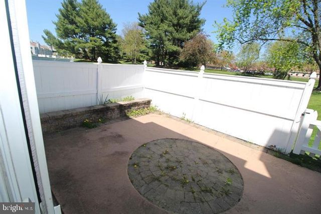 681A ROSE HOLLOW DR, Yardley, PA 19067