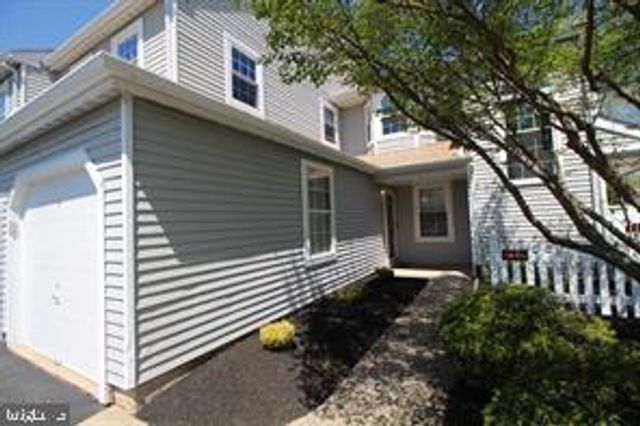 681A ROSE HOLLOW DR, Yardley, PA 19067
