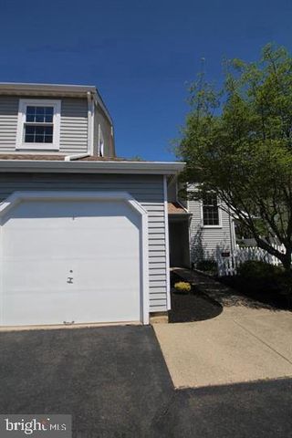 681A ROSE HOLLOW DR, Yardley, PA 19067