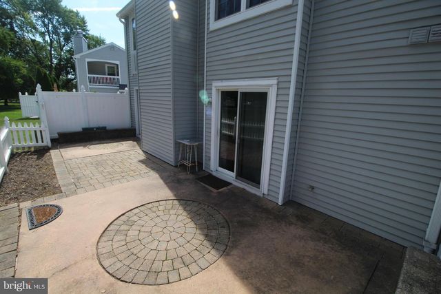 681A ROSE HOLLOW DR, Yardley, PA 19067