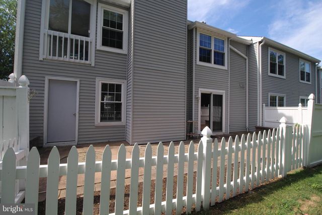681A ROSE HOLLOW DR, Yardley, PA 19067