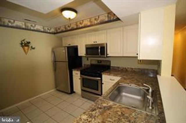 681A ROSE HOLLOW DR, Yardley, PA 19067