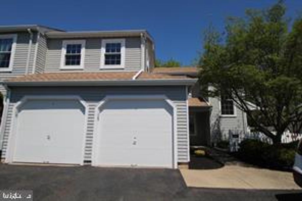 681A ROSE HOLLOW DR, Yardley, PA 19067