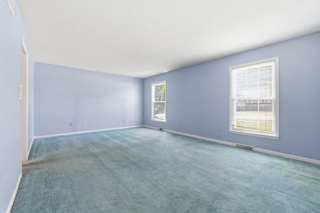 115 S Hill Road, Versailles, KY 40383