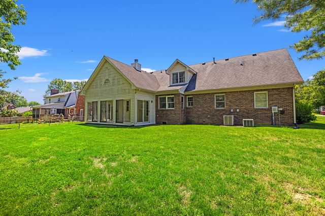 115 S Hill Road, Versailles, KY 40383