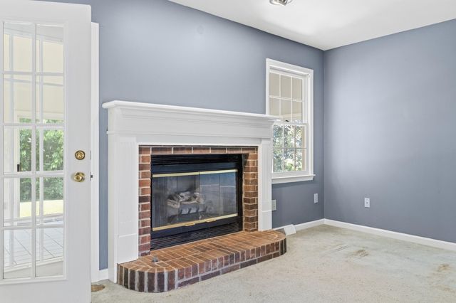 115 S Hill Road, Versailles, KY 40383