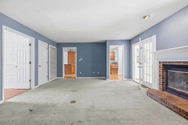 115 S Hill Road, Versailles, KY 40383