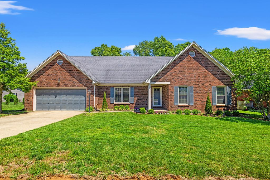 115 S Hill Road, Versailles, KY 40383