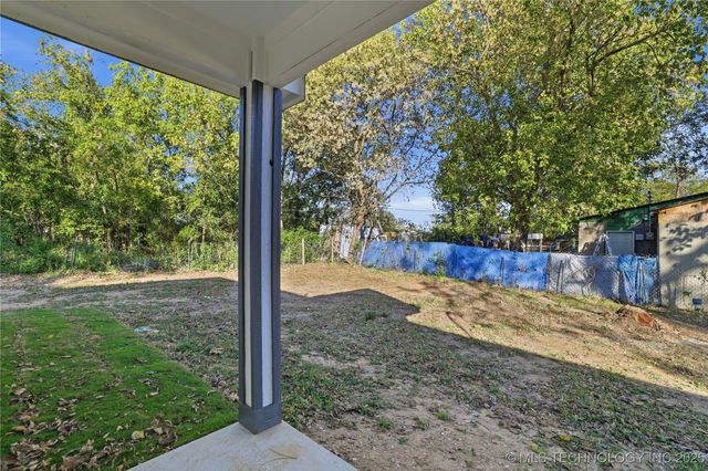 223 SE 3rd, Durant, OK 74701