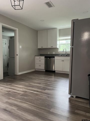 729 S Palmer Ave, Tyler, TX 75701