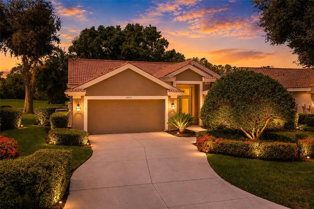 8718 54TH AVENUE E, Bradenton, FL 34211