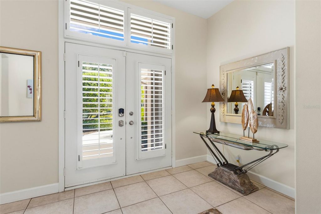Image 13 of property listing at 8718 54TH AVENUE E, Bradenton, FL 34211