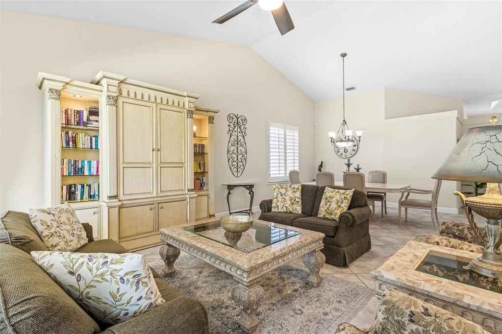 Image 21 of property listing at 8718 54TH AVENUE E, Bradenton, FL 34211