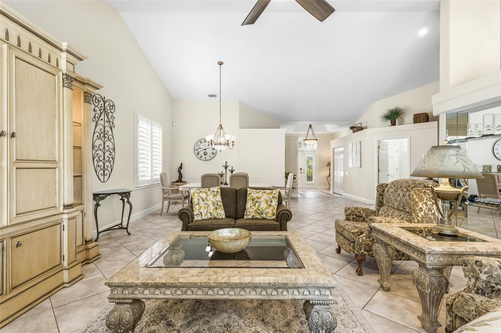 Image 22 of property listing at 8718 54TH AVENUE E, Bradenton, FL 34211